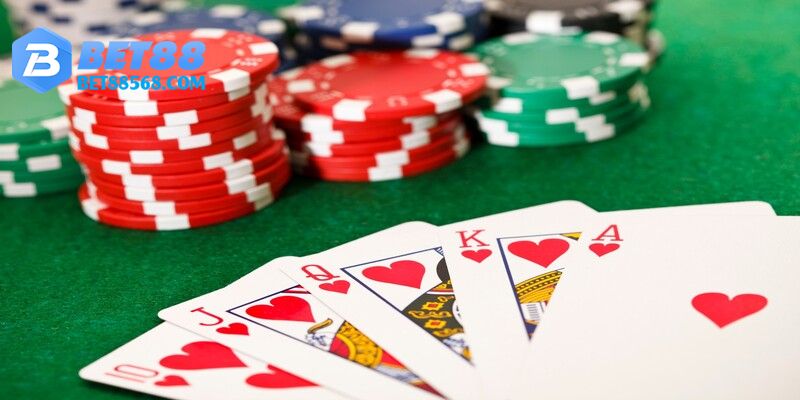 Khám phá những quy tắc cơ bản cần nắm khi chơi poker tại nhà cái