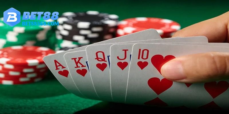 Tổng quan sơ lược về game poker Bet88